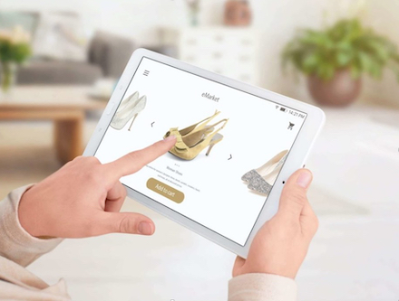 Interface de vente en ligne sur tablette - Expertise eCommerce Alpidev